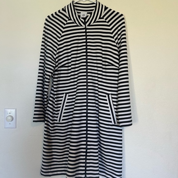 Cabi Byline Medium Black & White Full Zip LongLine Jacket - Picture 3 of 10